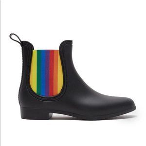 NWT CATHERINE CATHERINE MALANDRINO Black Chelsea Boots 37 Medium (B,M)